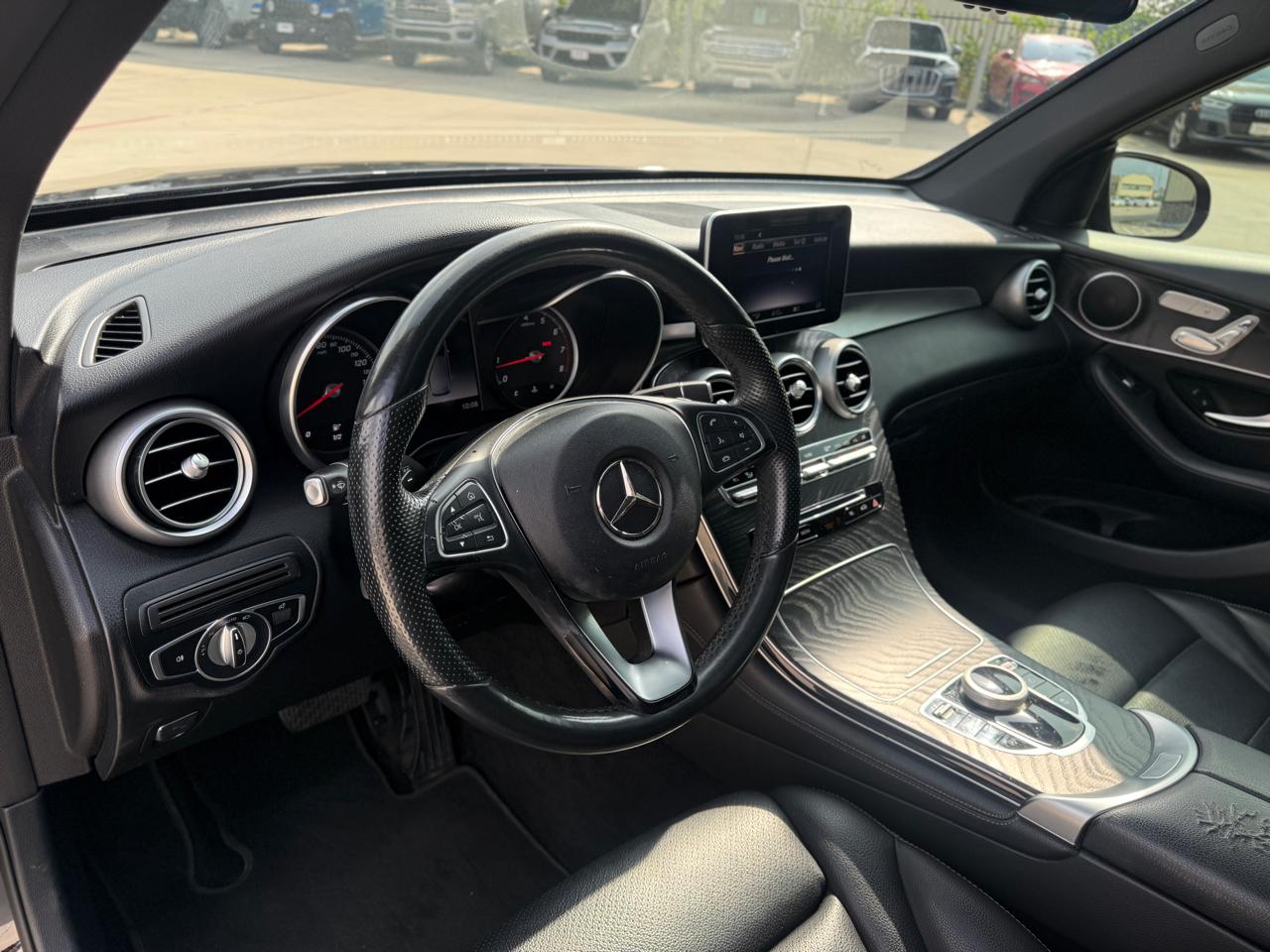 Mercedes-Benz GLC-Class GLC300 4MATIC 2018