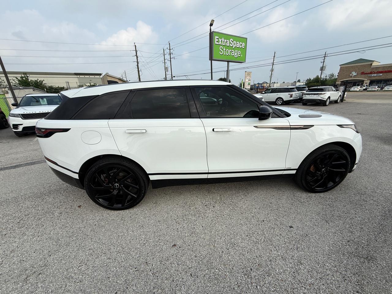 Land Rover Range Rover Velar R-Dynamic SE 2018