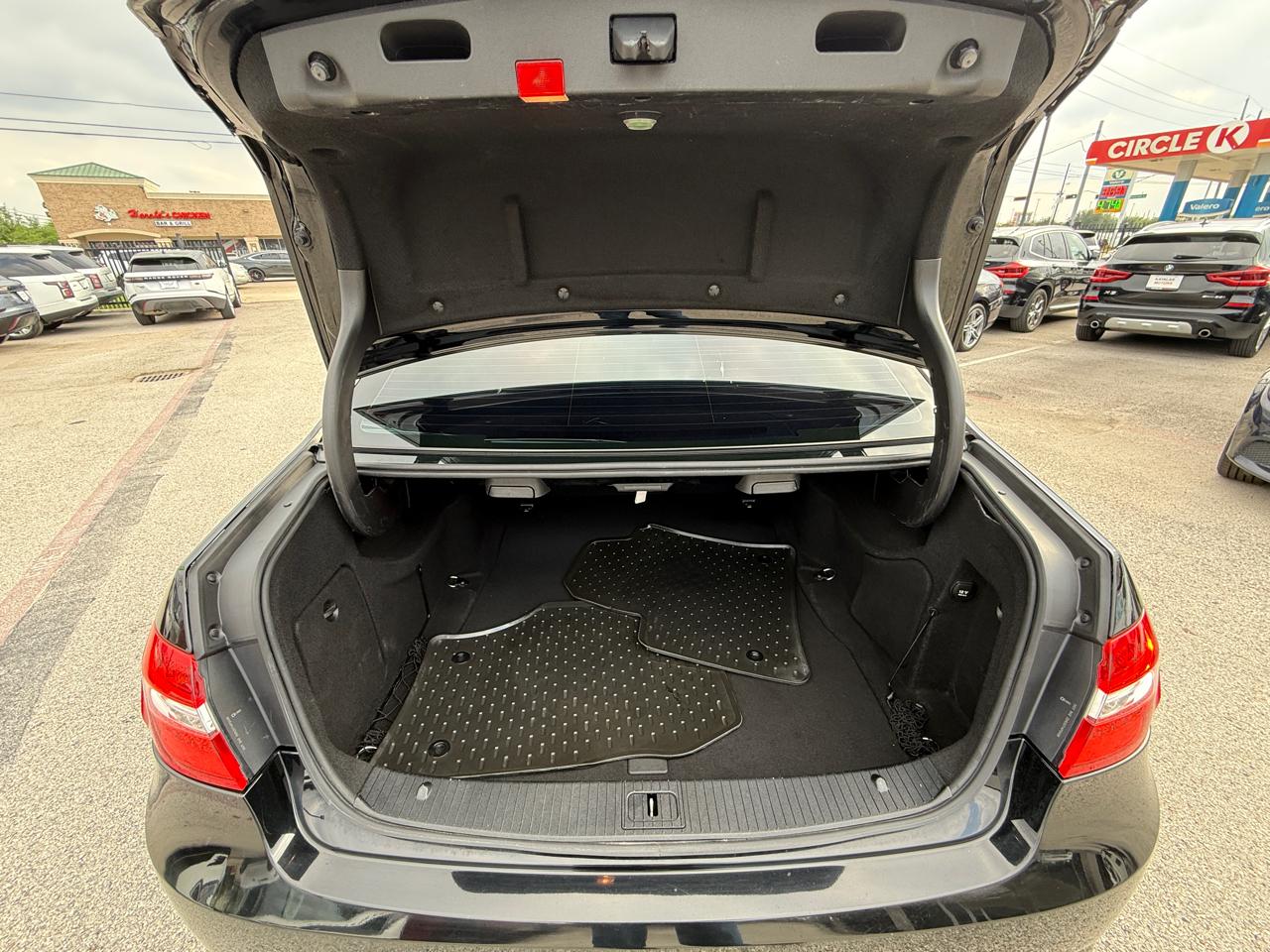 Mercedes-Benz E-Class E350 Sedan 2012