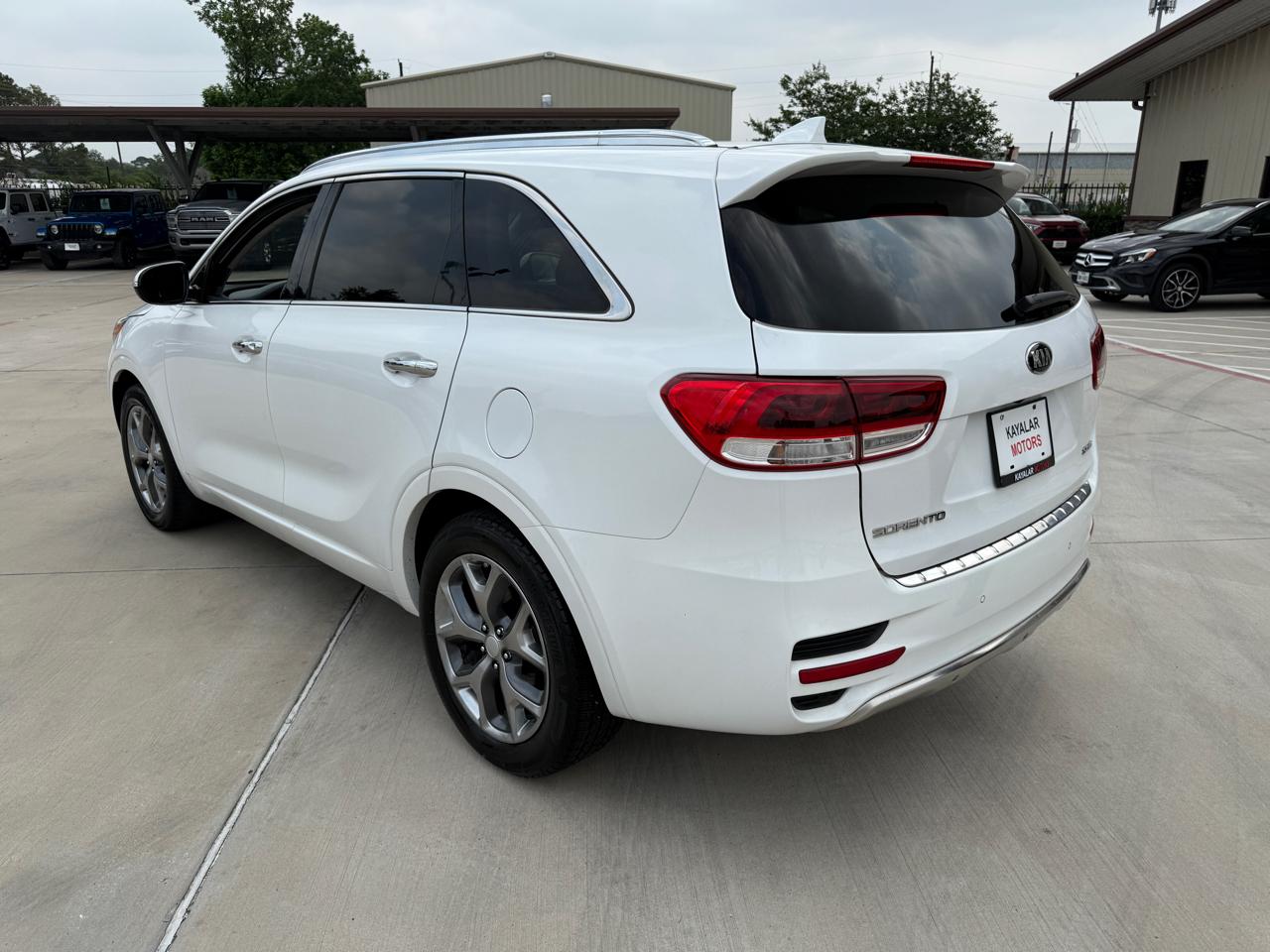 Kia Sorento SX V6 2WD 2017