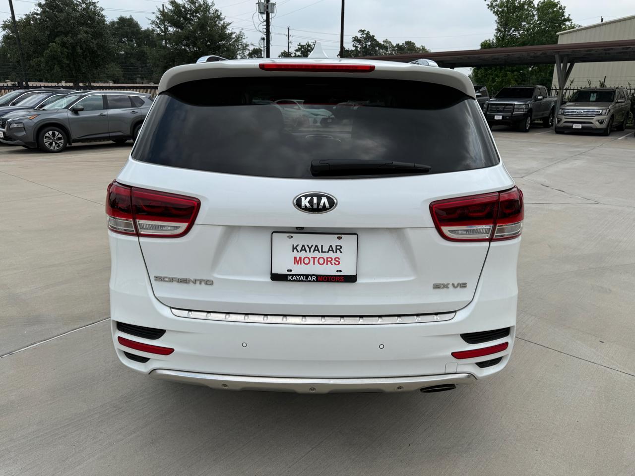 Kia Sorento SX V6 2WD 2017