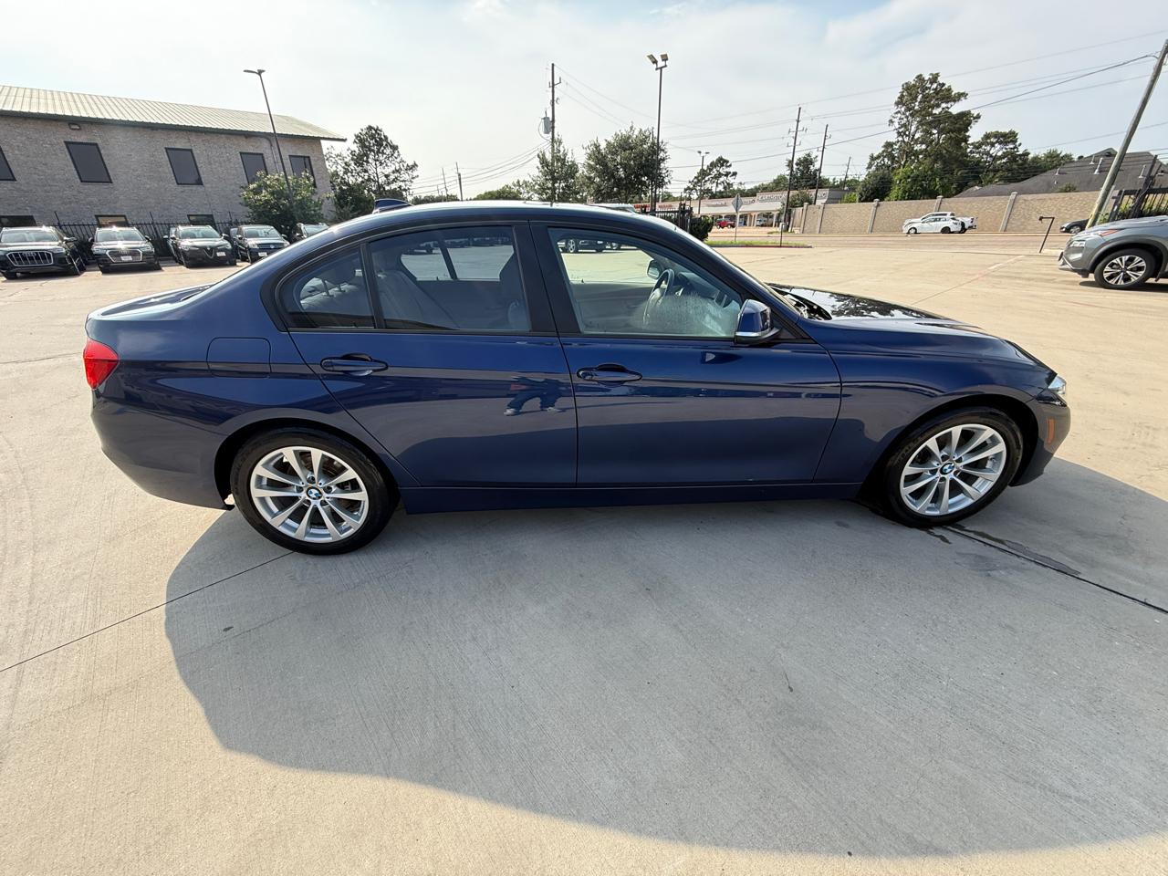 BMW 3-Series 320i Sedan 2016