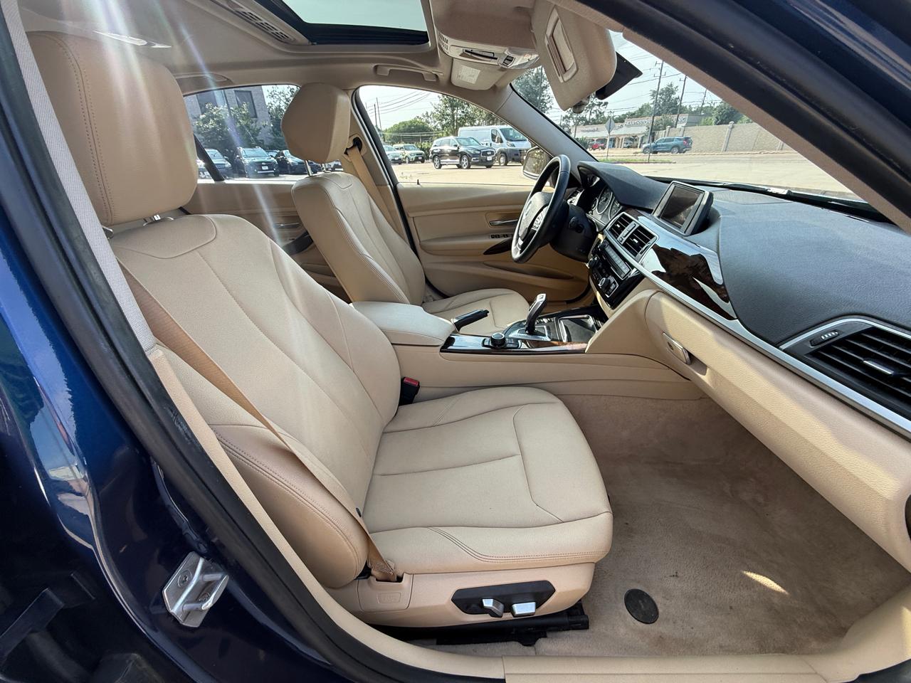 BMW 3-Series 320i Sedan 2016