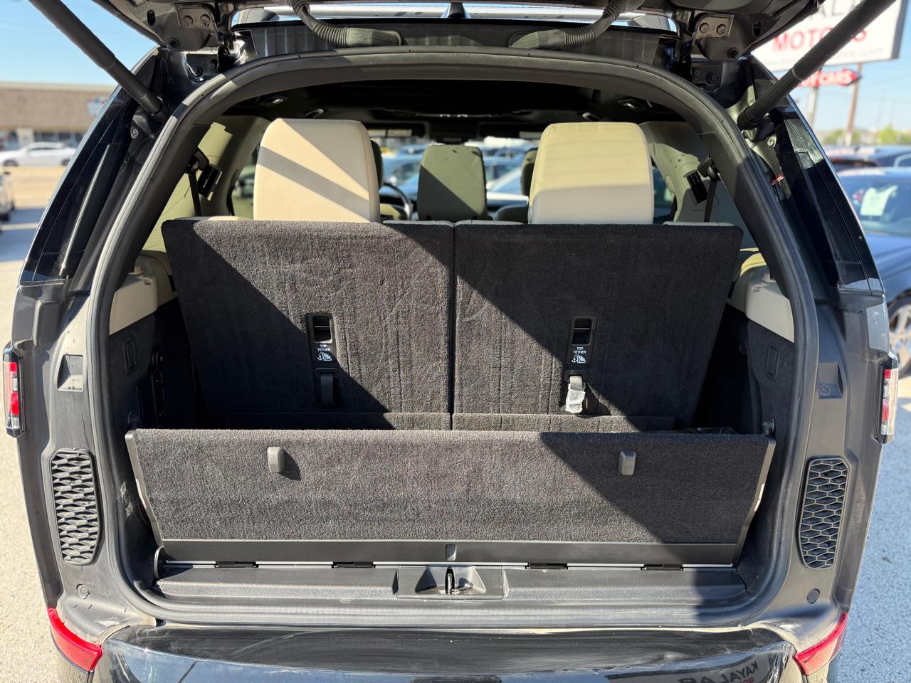 Land Rover Discovery HSE Td6 2019