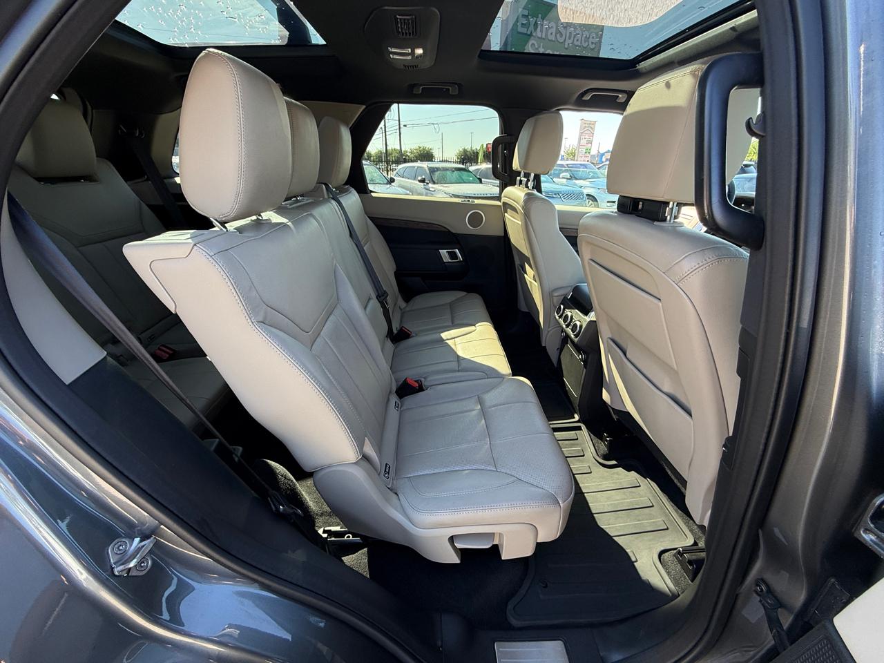 Land Rover Discovery HSE Td6 2019