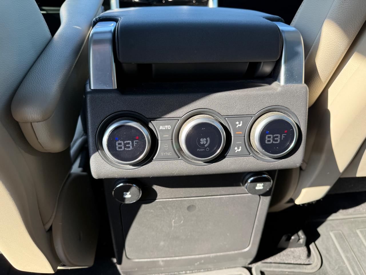 Land Rover Discovery HSE Td6 2019