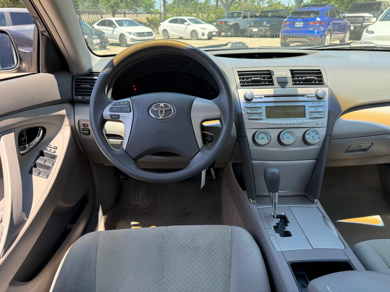 Toyota Camry XLE 5-Spd AT 2009