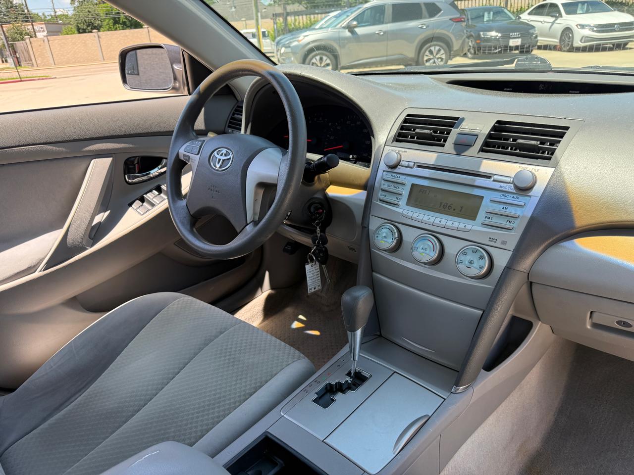 Toyota Camry XLE 5-Spd AT 2009