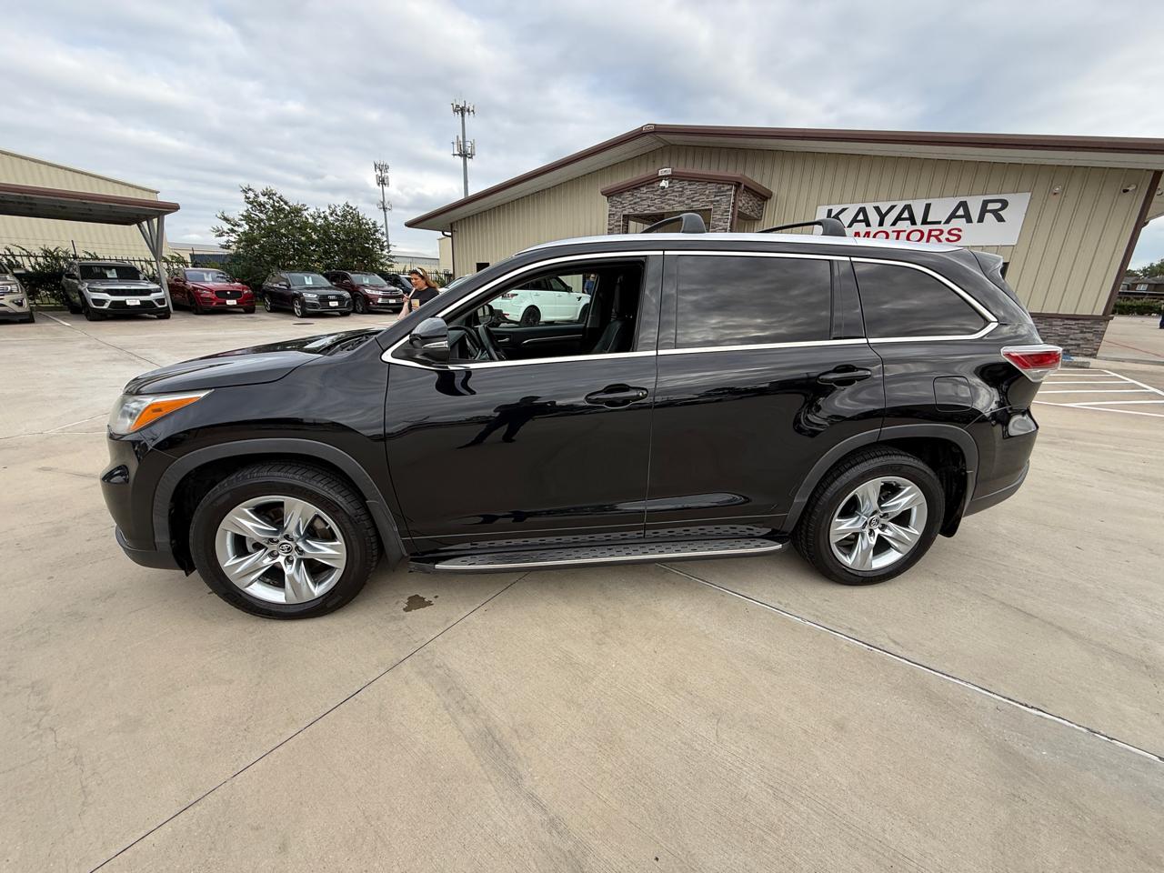 Toyota Highlander Limited FWD V6 2016
