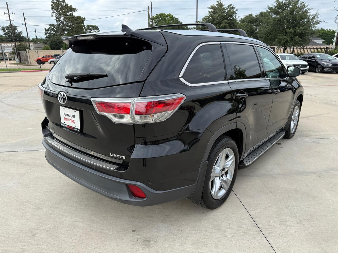 Toyota Highlander Limited FWD V6 2016