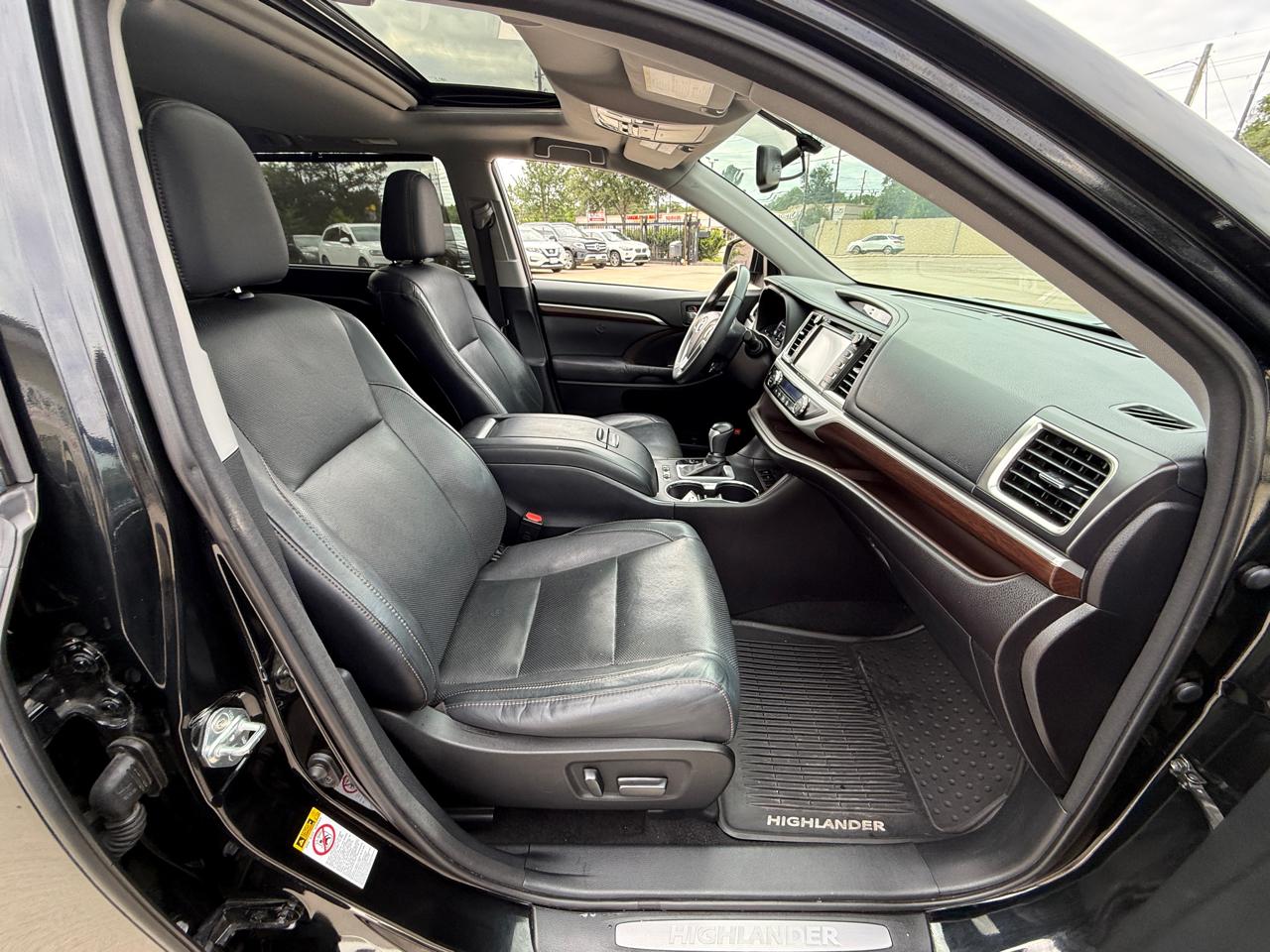 Toyota Highlander Limited FWD V6 2016