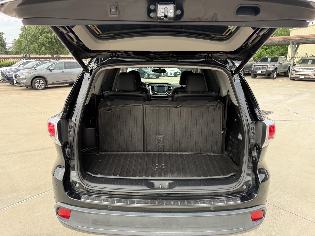 Toyota Highlander Limited FWD V6 2016