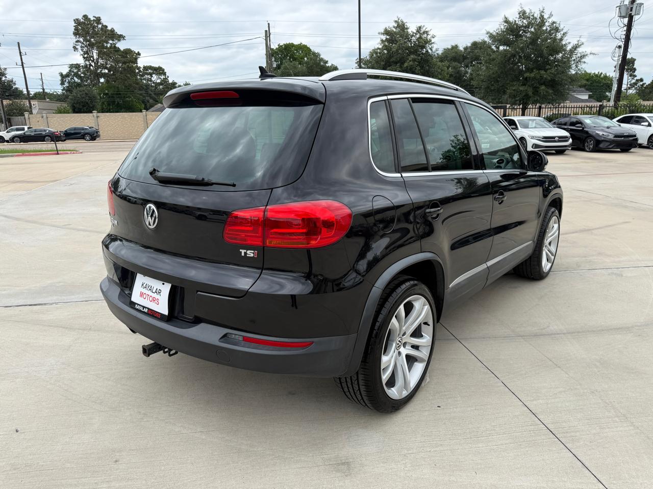Volkswagen Tiguan SE 2016