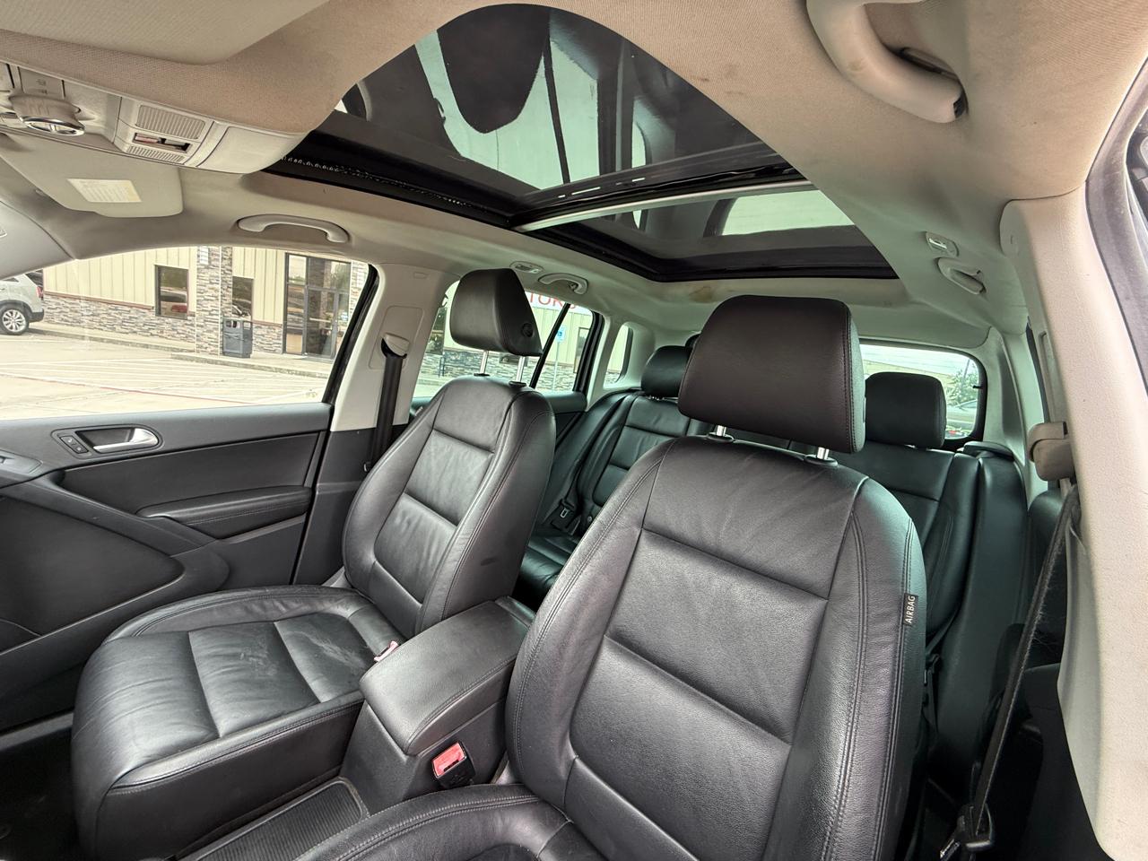 Volkswagen Tiguan SE 2016