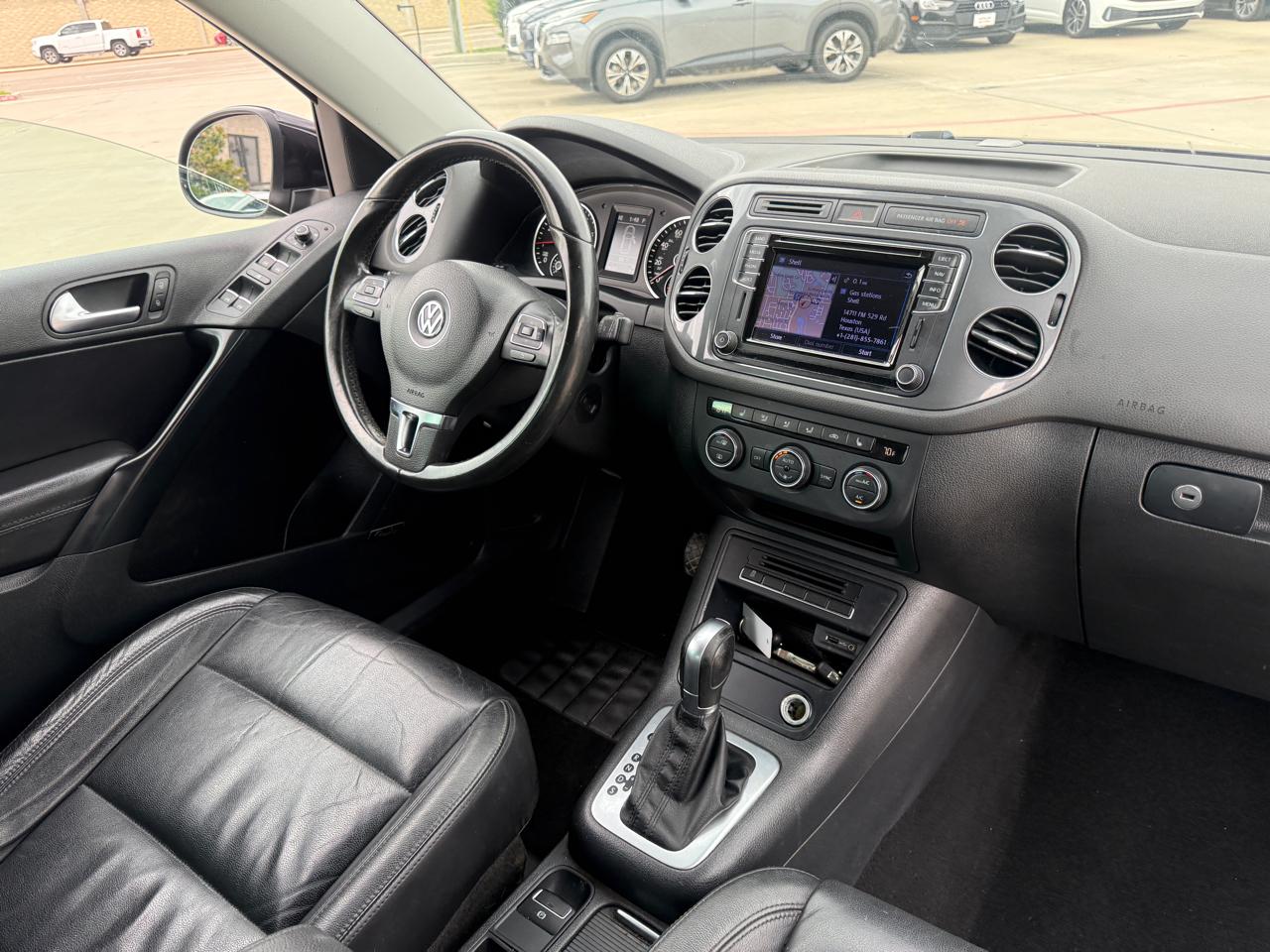 Volkswagen Tiguan SE 2016