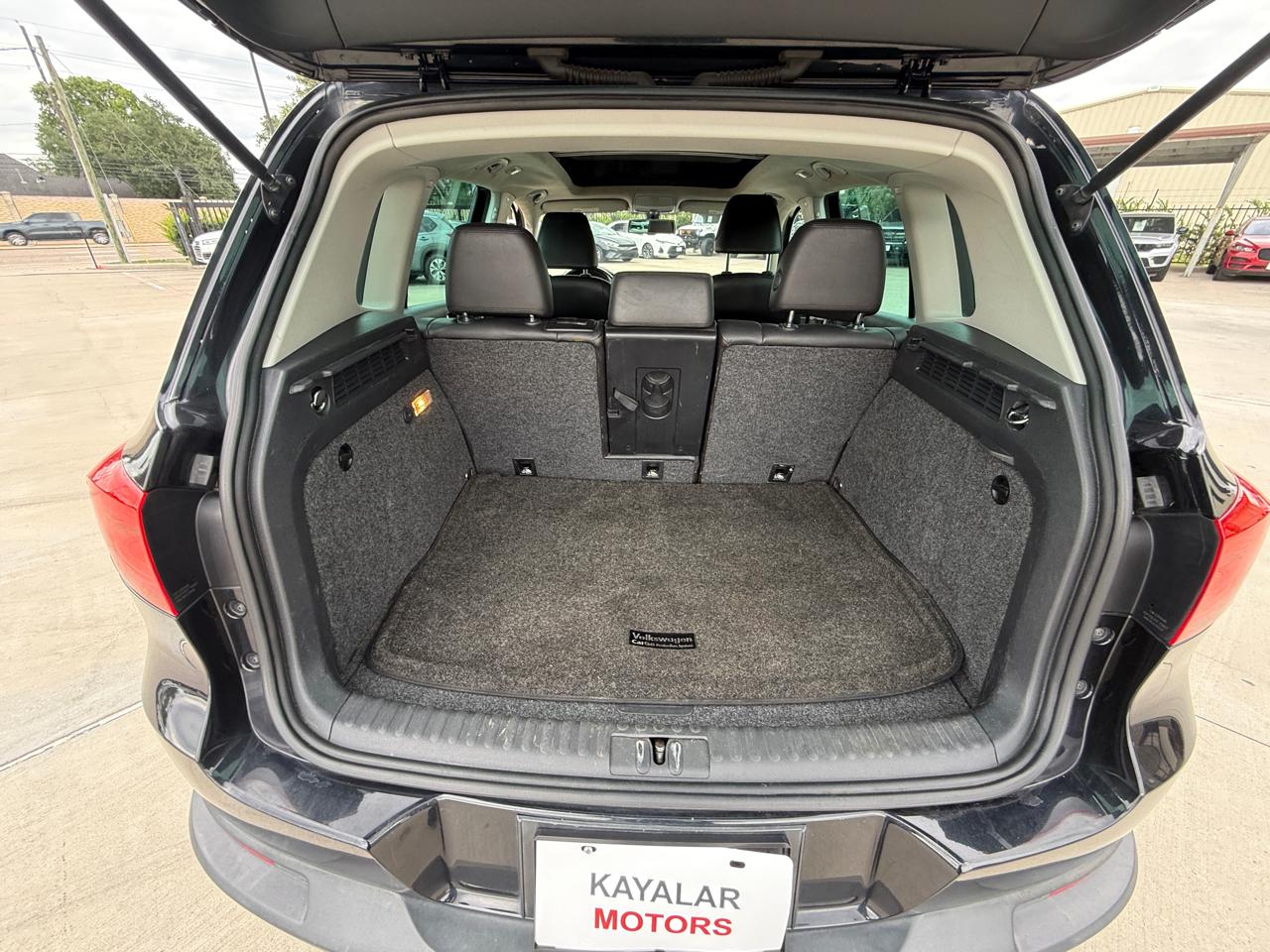 Volkswagen Tiguan SE 2016
