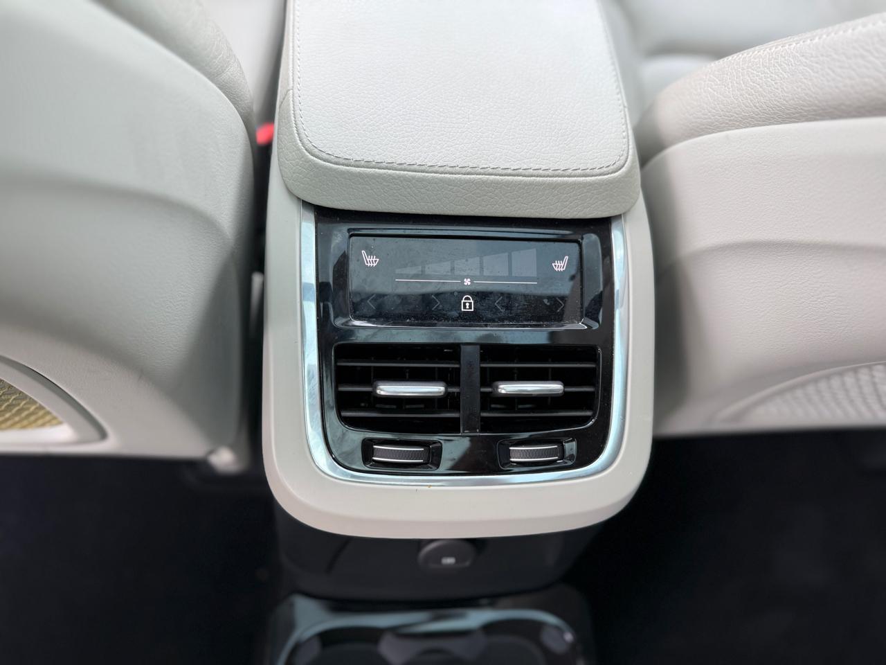 Volvo XC90 Recharge T8 eAWD PHEV Inscription Expression 6P 2021