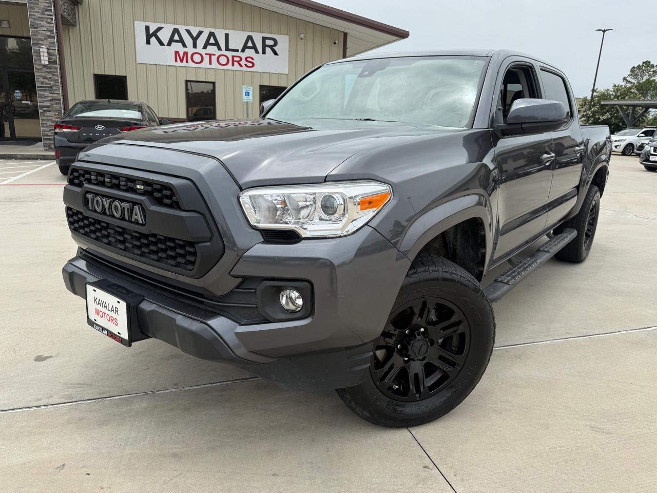 2022 Toyota Tacoma SR5 Double Cab