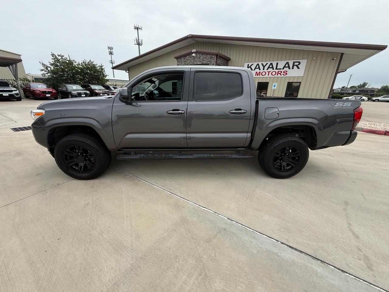 Toyota Tacoma SR5 Double Cab 2022