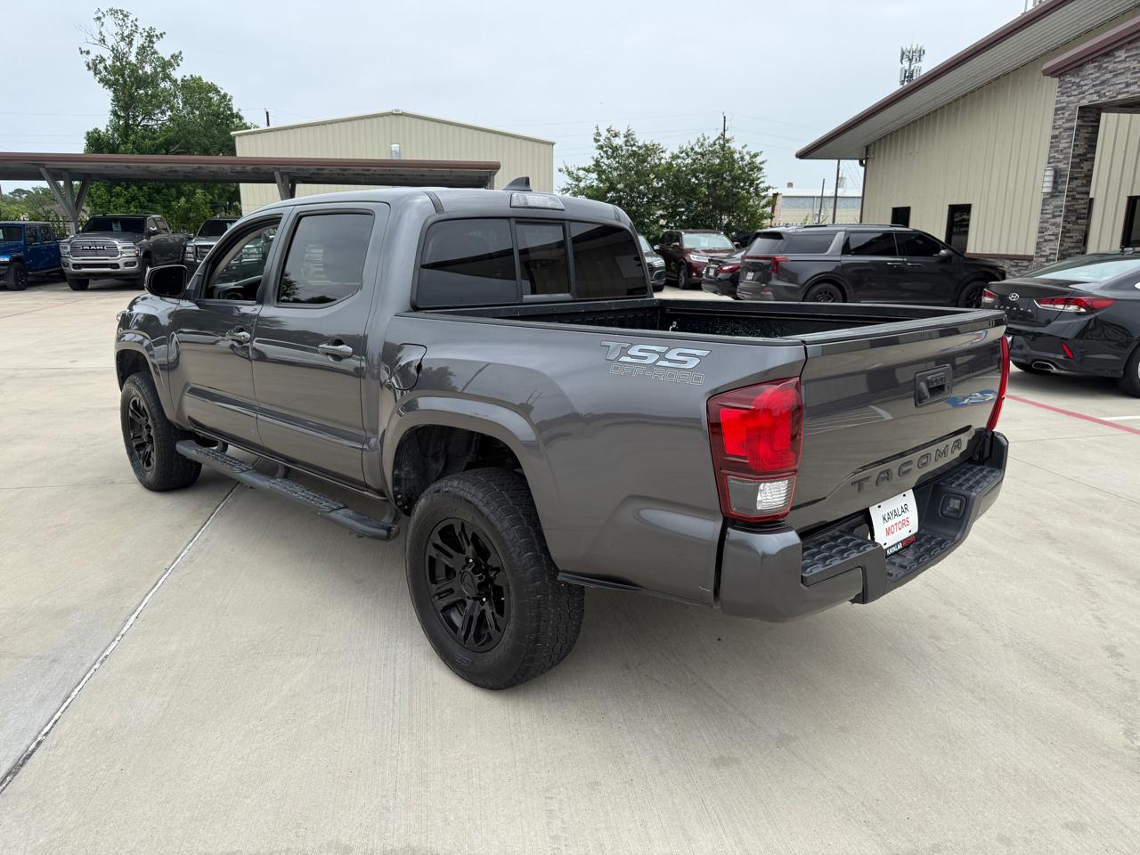 Toyota Tacoma SR5 Double Cab 2022