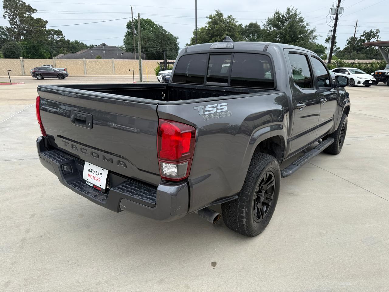 Toyota Tacoma SR5 Double Cab 2022