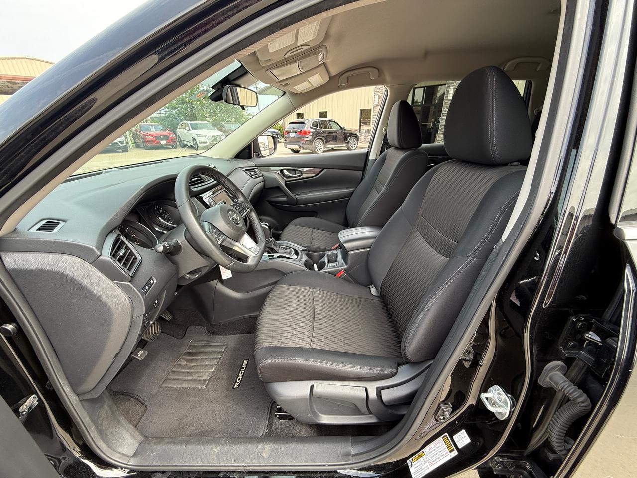 Nissan Rogue SV 2WD 2019