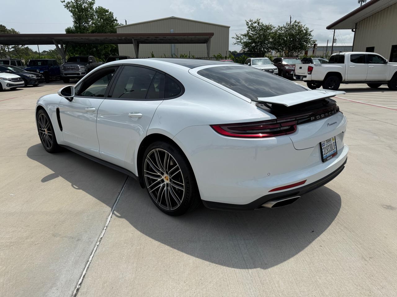 Porsche Panamera 4 AWD 2017