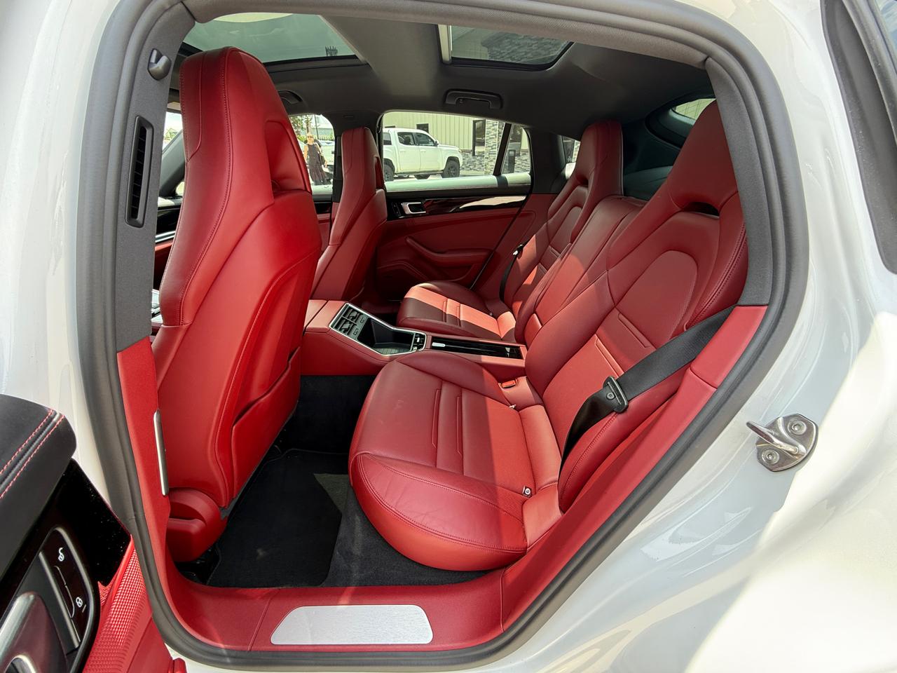 Porsche Panamera 4 AWD 2017