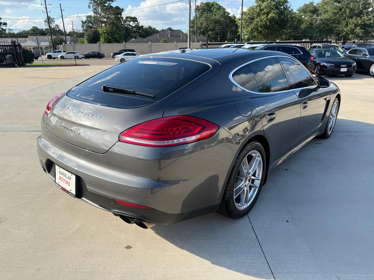 Porsche Panamera 4S Executive 2015