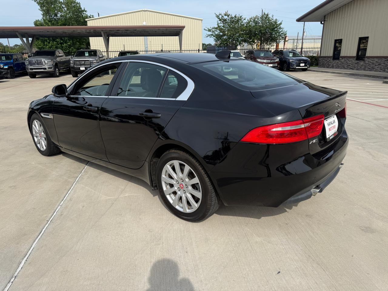 Jaguar XE 25t 2019