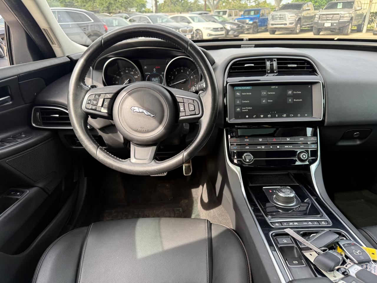 Jaguar XE 25t 2019