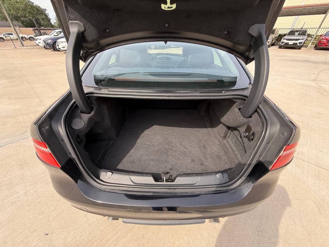 Jaguar XE 25t 2019