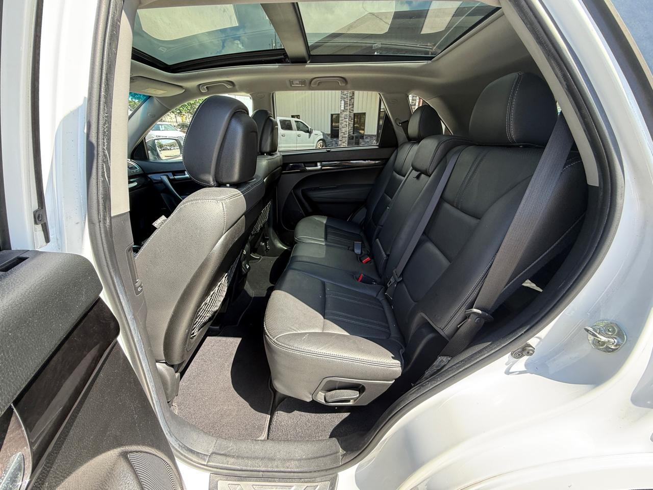 Kia Sorento SX V6 FWD 2015