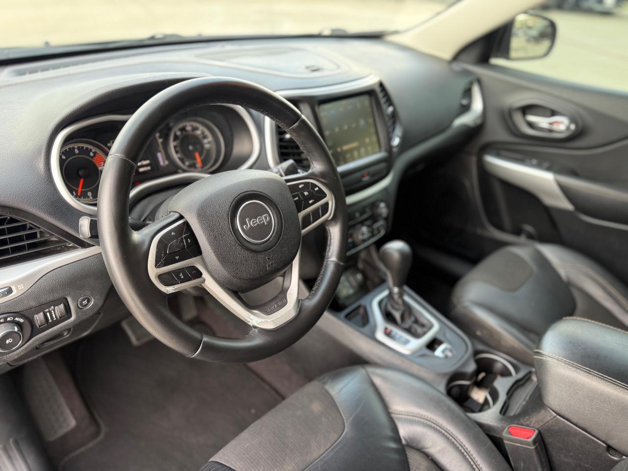 Jeep Cherokee Latitude Plus FWD 2018