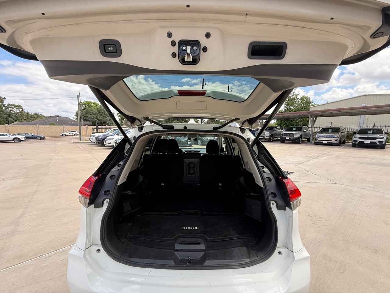 Nissan Rogue SV 2018