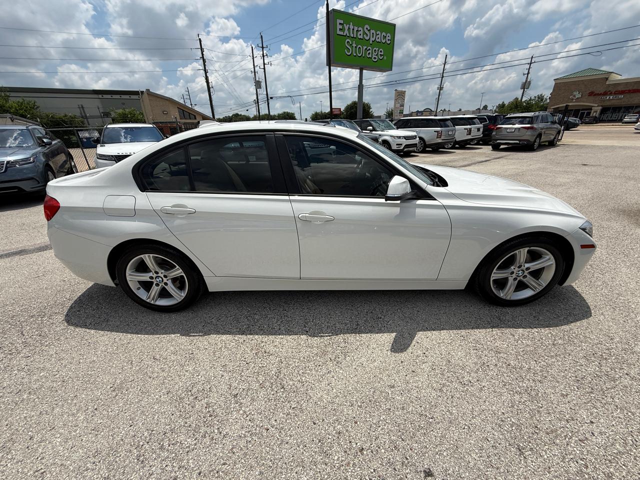 BMW 3-Series 320i Sedan 2015