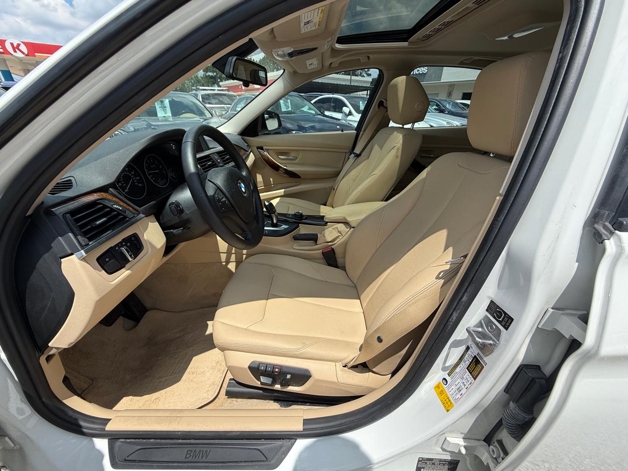 BMW 3-Series 320i Sedan 2015