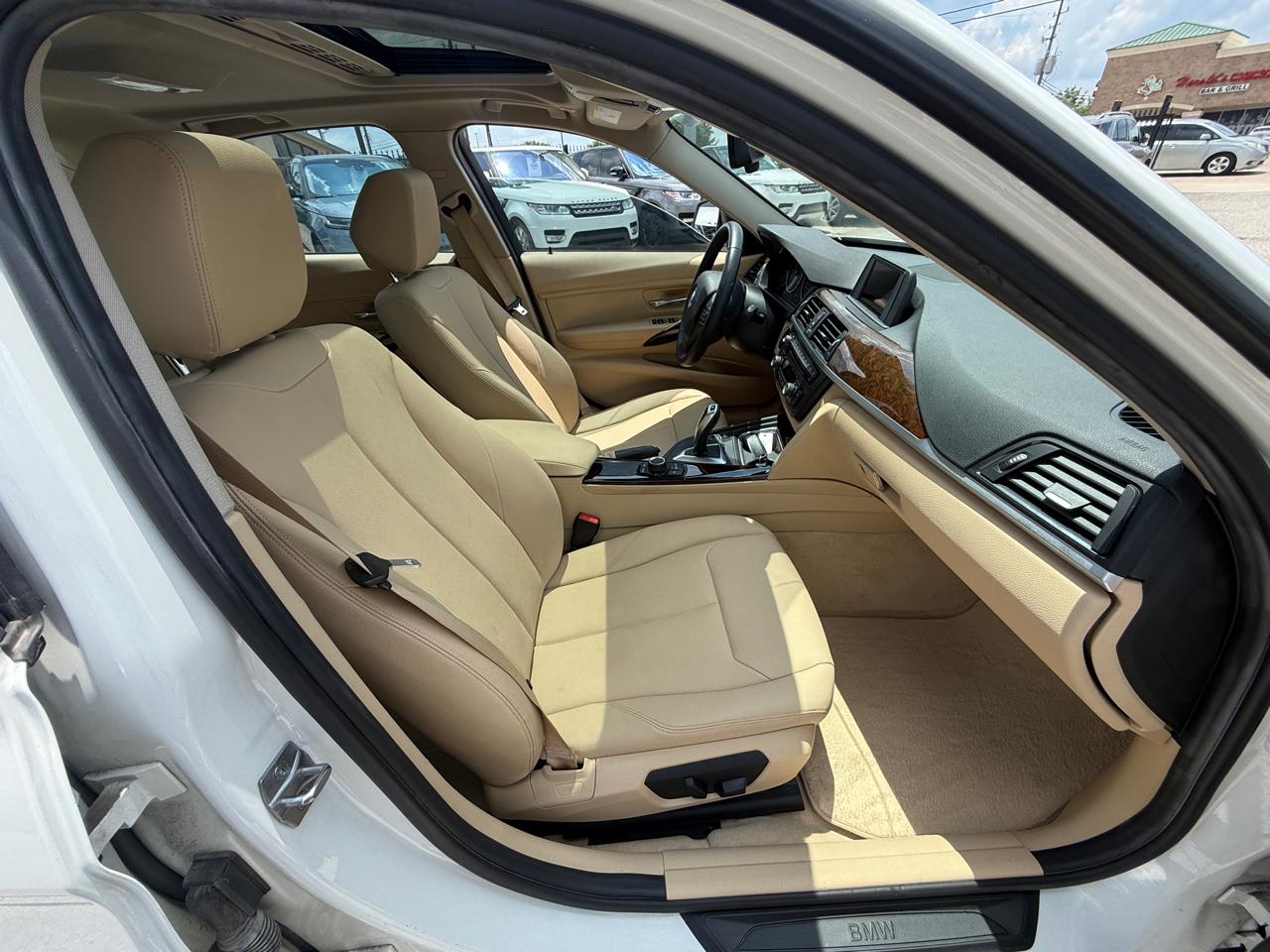 BMW 3-Series 320i Sedan 2015