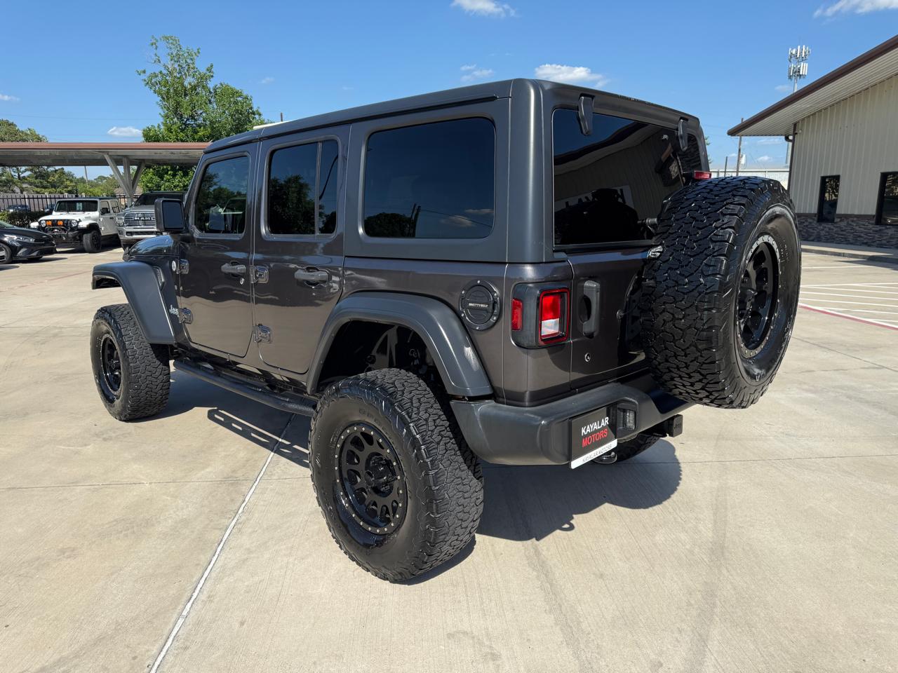 Jeep Wrangler Unlimited Sport 2018