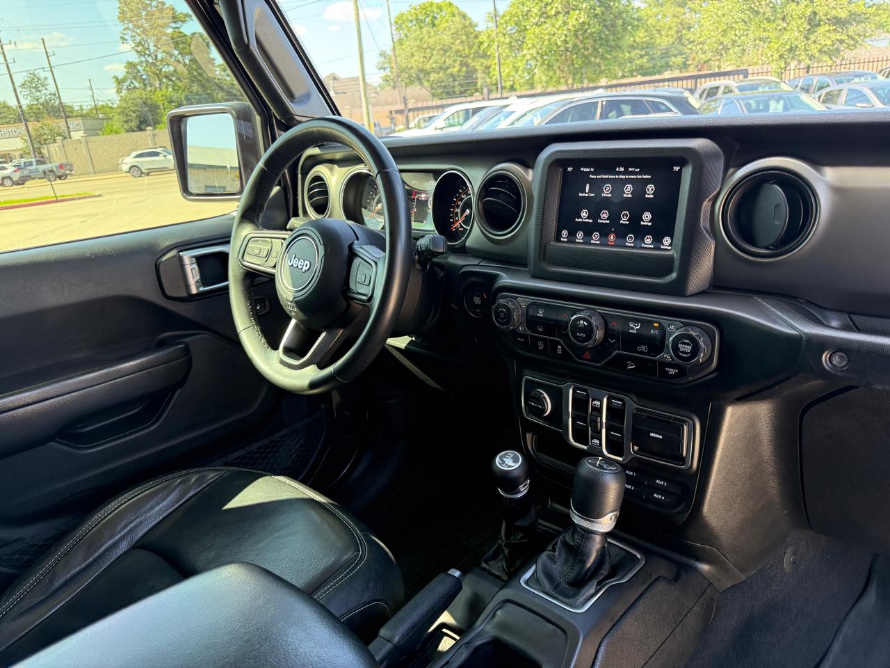 Jeep Wrangler Unlimited Sport 2018