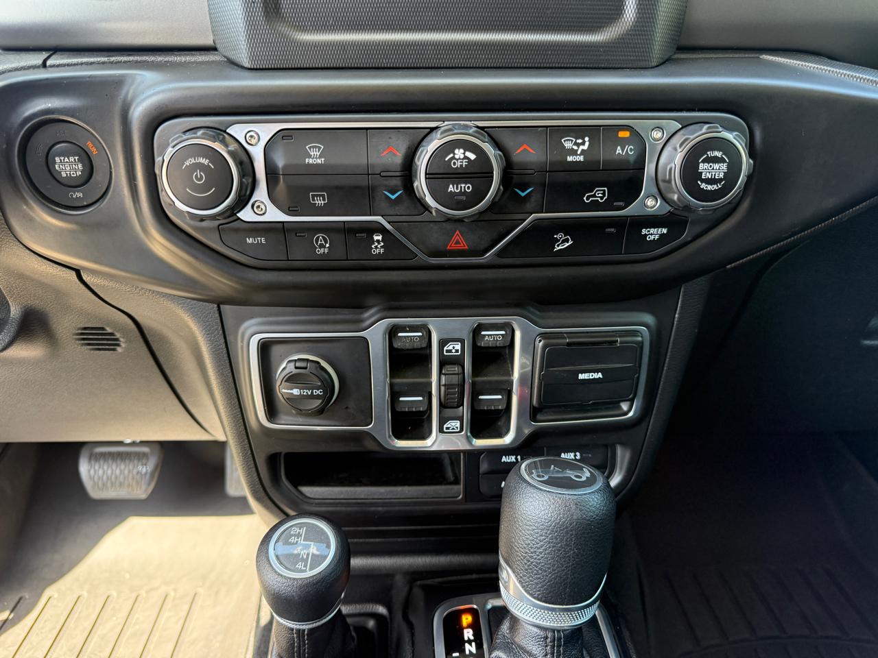 Jeep Wrangler Unlimited Sport 2018