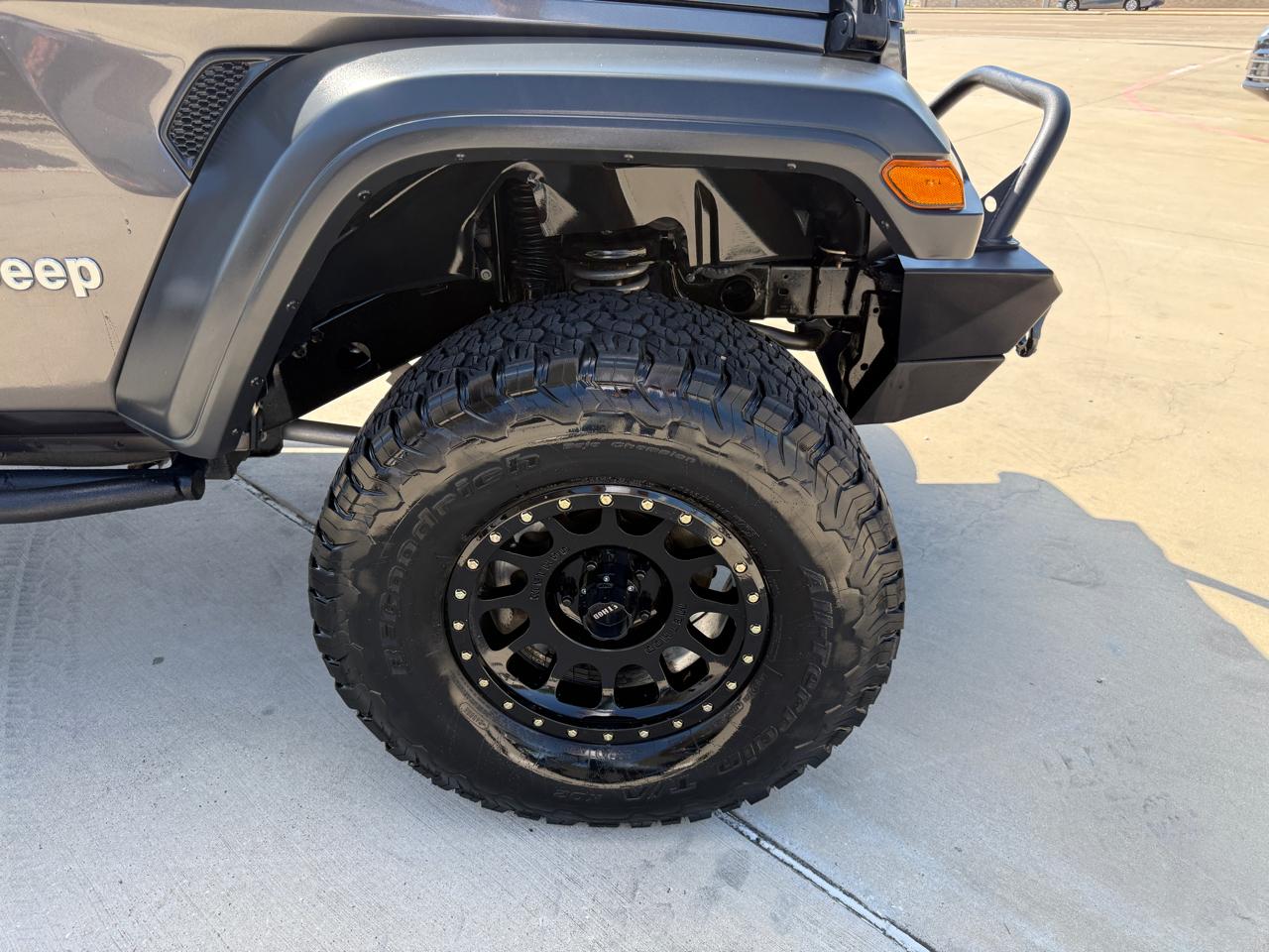 Jeep Wrangler Unlimited Sport 2018