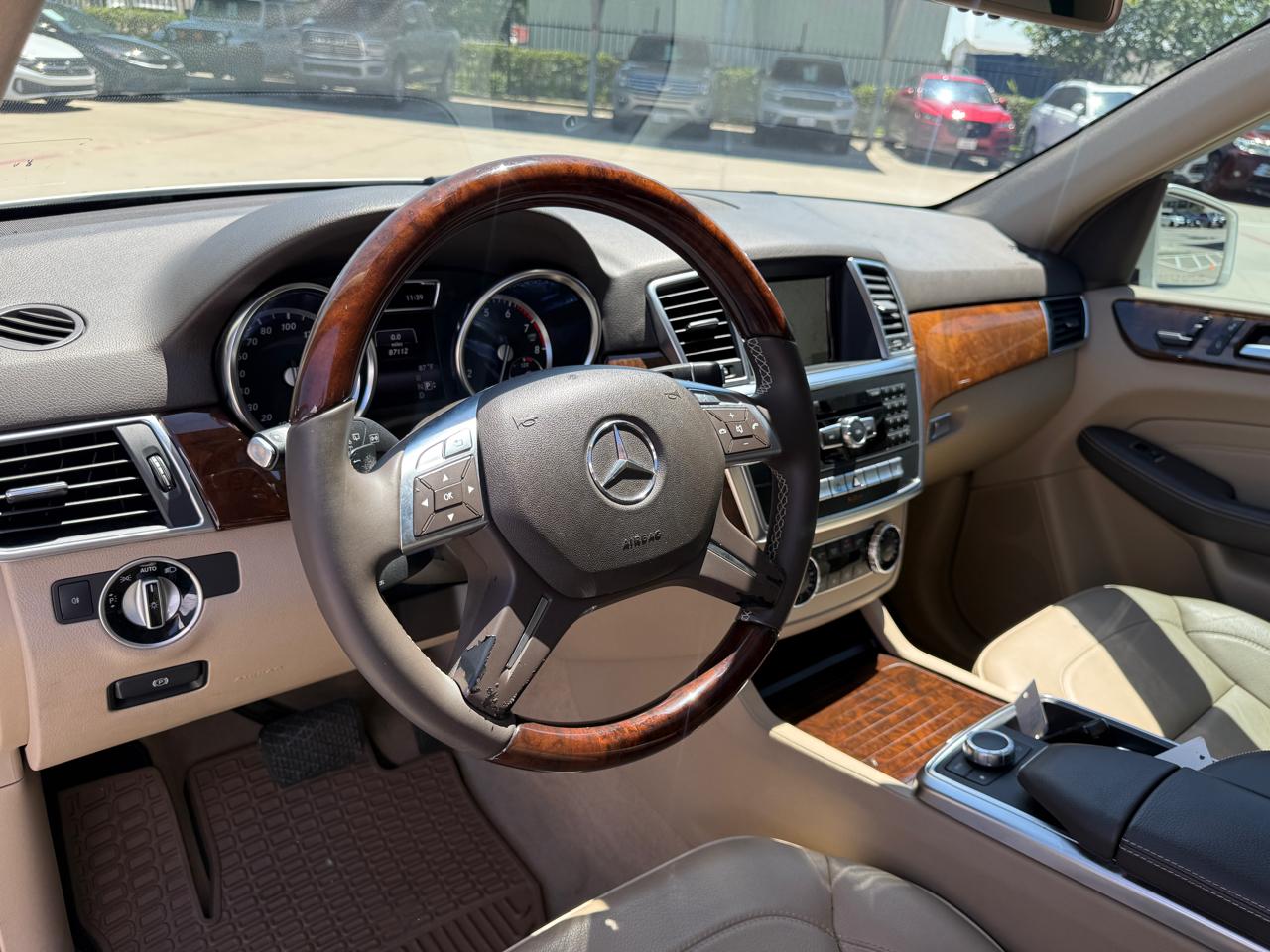 Mercedes-Benz M-Class ML350 4MATIC 2014