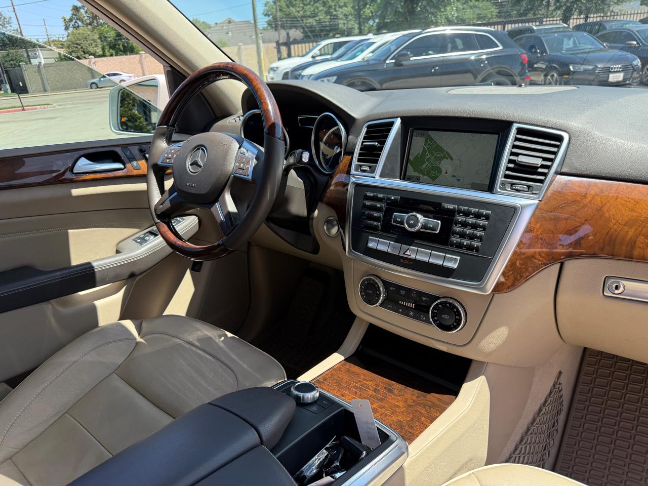 Mercedes-Benz M-Class ML350 4MATIC 2014