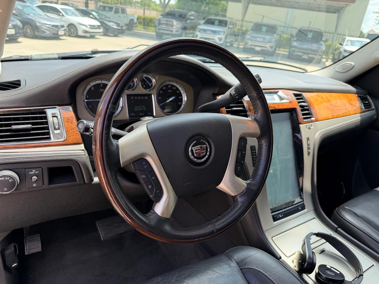 Cadillac Escalade Platinum AWD 2014