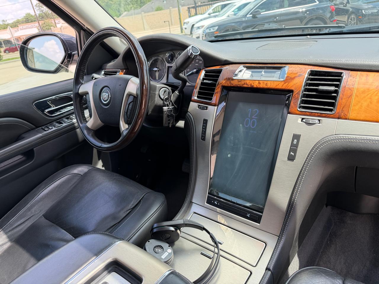 Cadillac Escalade Platinum AWD 2014
