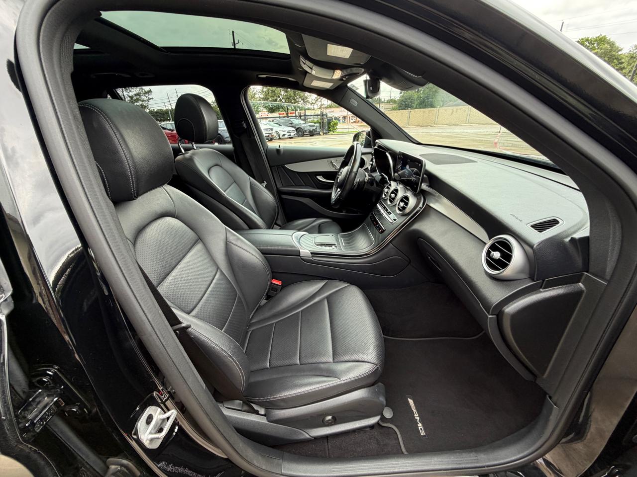 Mercedes-Benz GLC-Class GLC300 2022