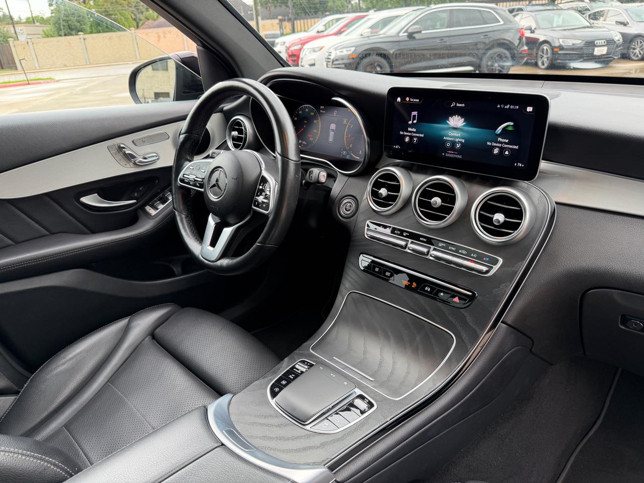 Mercedes-Benz GLC-Class GLC300 2022