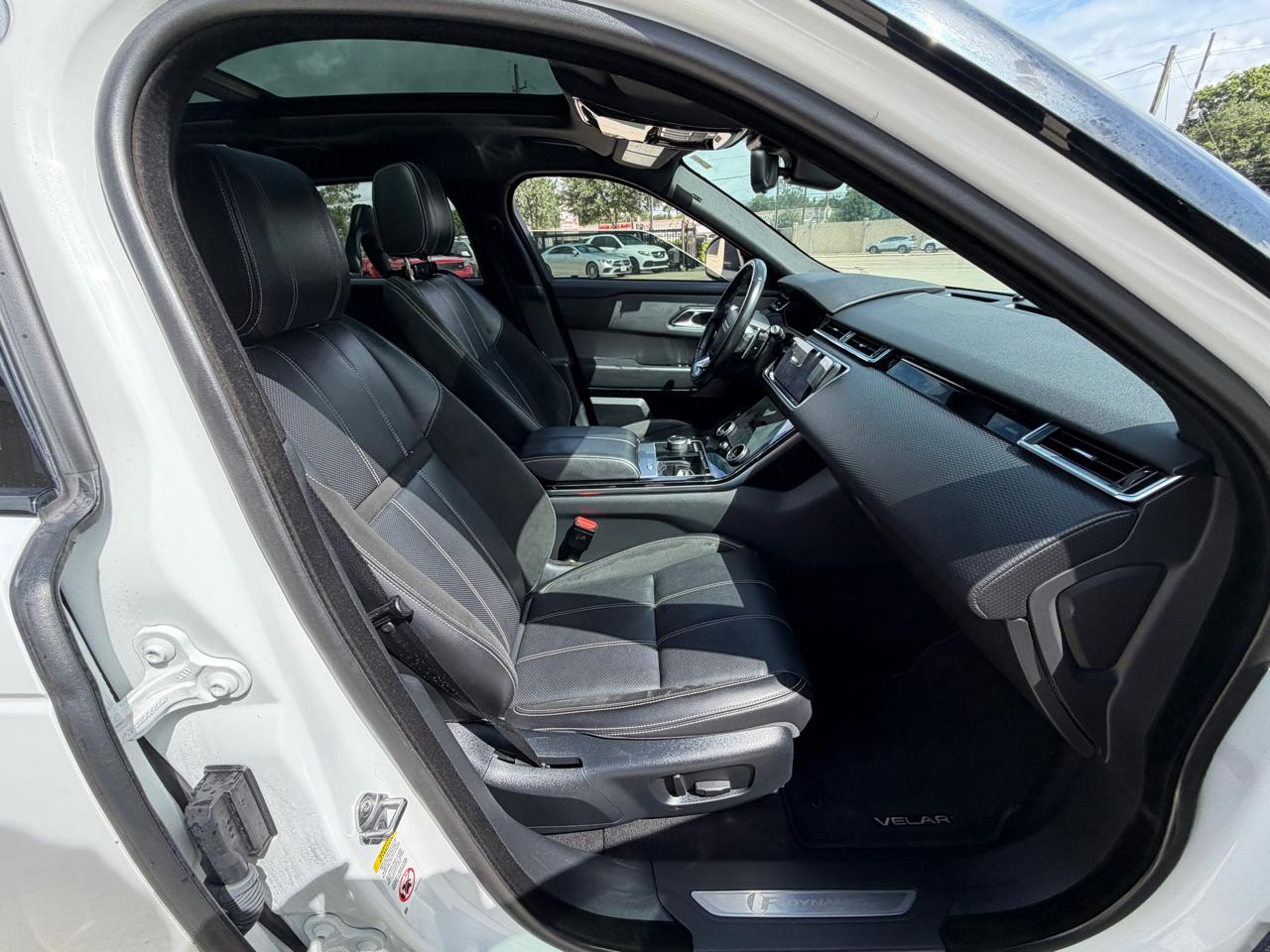 Land Rover Range Rover Velar R-Dynamic SE 2018
