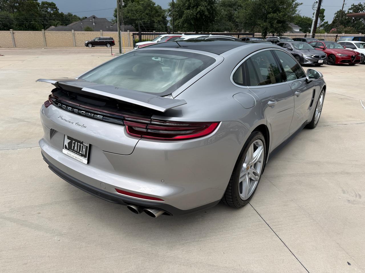 Porsche Panamera Turbo 2018